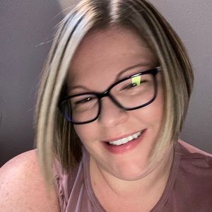 Meet your Posher, Bobbi Jo